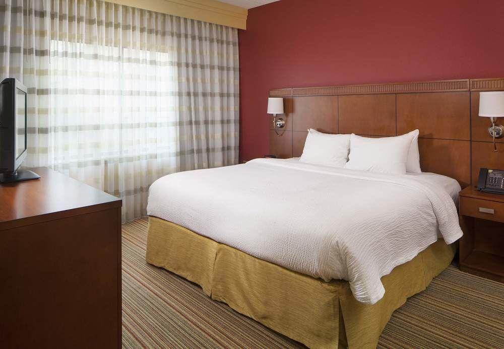 Courtyard By Marriott Greensboro Exteriér fotografie