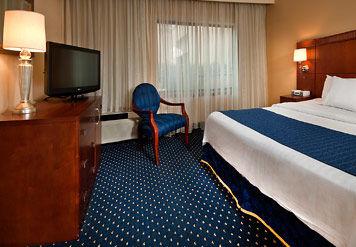 Courtyard By Marriott Greensboro Exteriér fotografie