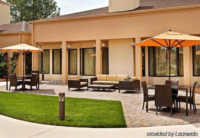 Courtyard By Marriott Greensboro Exteriér fotografie